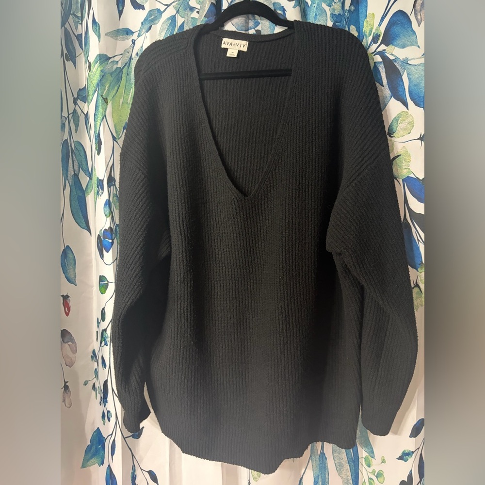 Ava & Viv Black V-Neck Sweater